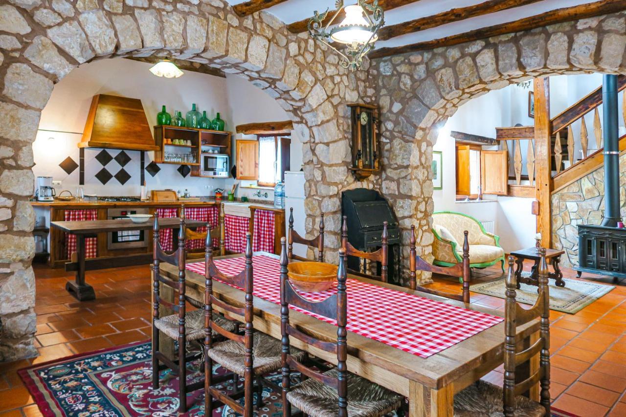 Masia Pou De La Vinya Sitges Buitenkant foto