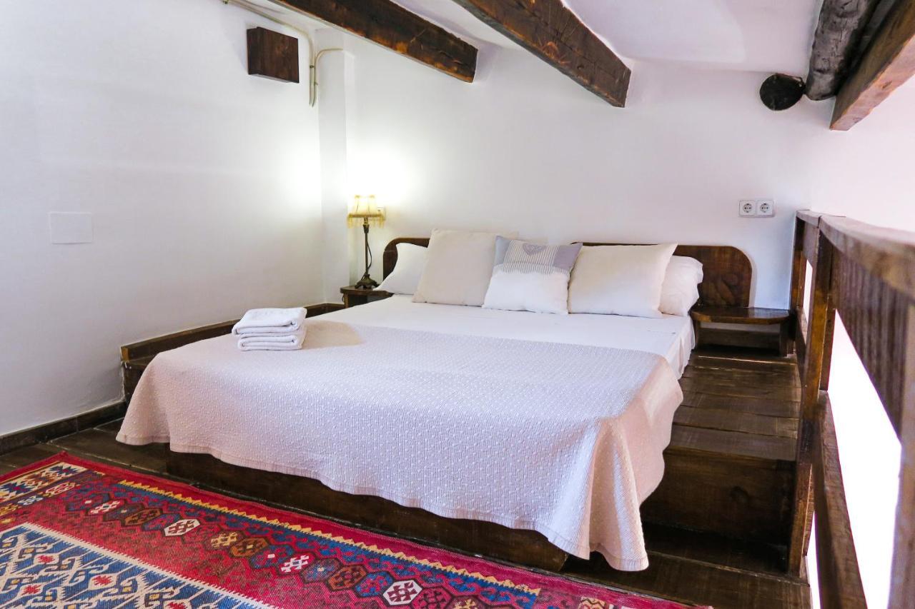 Masia Pou De La Vinya Sitges Buitenkant foto